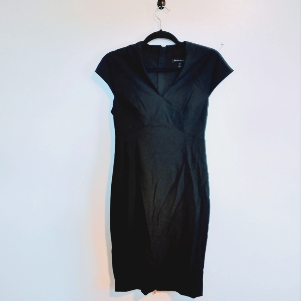 Banana Republic black pencil dress with v neck, full zipper with gold hardware i